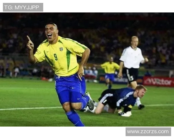 从贫困到辉煌足球明星的逆袭人生故事 从贫困到辉煌足球明星的逆袭人生故事