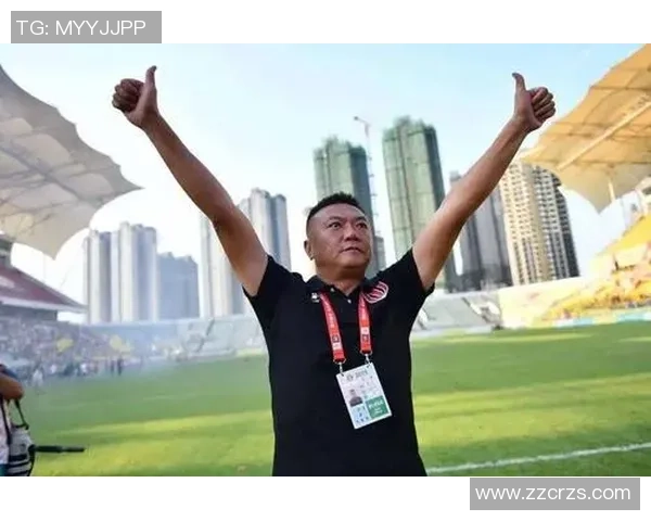 嘉伟足球明星的真实身份揭秘及其在足球界的影响力分析 嘉伟足球明星的真实身份揭秘及其在足球界的影响力分析