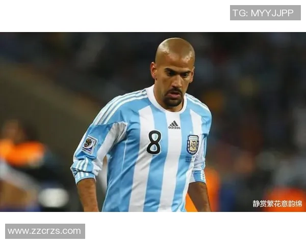 足球明星8号边锋的精彩瞬间与经典瞬间回顾 足球明星8号边锋的精彩瞬间与经典瞬间回顾